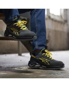 Scarpe antinfortunistiche Sniper, basse, leggere e comode U-Power della linea Red 360, con tomaia in nylon ultra traspiranti